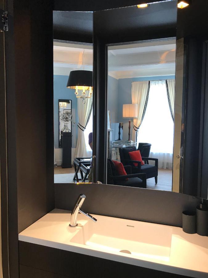 Couette-café Faubourg Saint Martin 3*